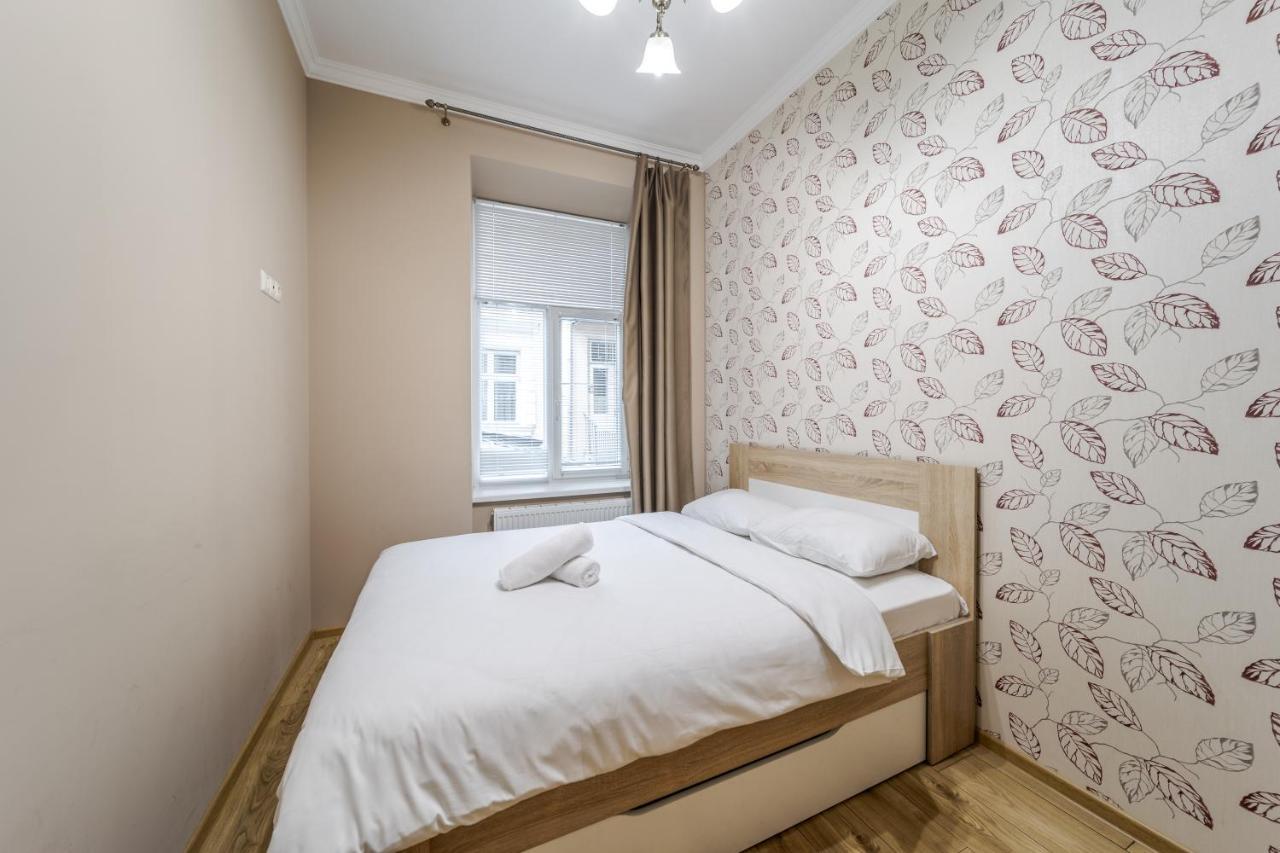 Apartment On Stavropihiiska Street 1 Leopoli Esterno foto